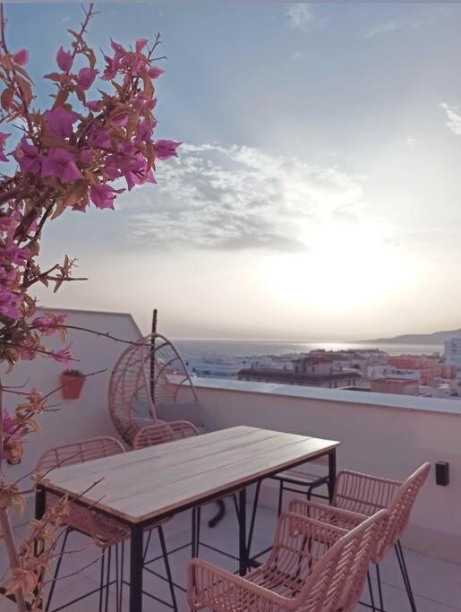 Appartement Duplex Con Vista Al Mar Y Garaje A Pie De Casco Antiguo *
